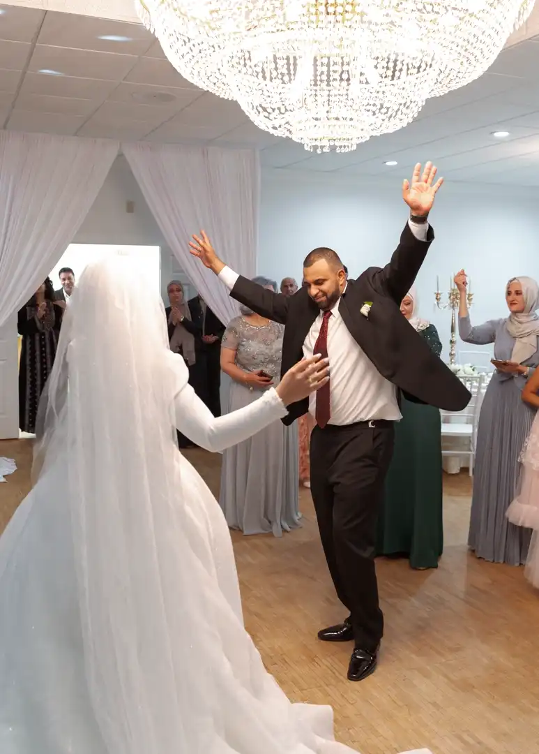 Engagements/Weddings Image